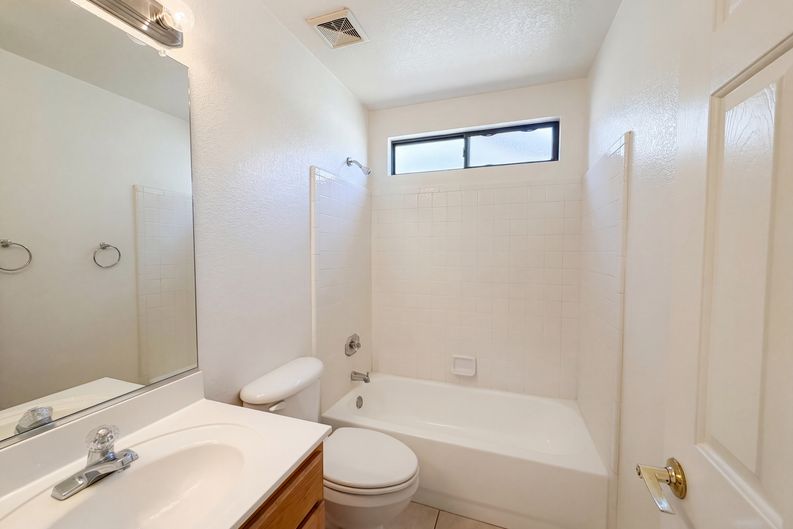 Photo 11 of 12 of 25210 S Wyoming Ave, Sun Lakes, AZ