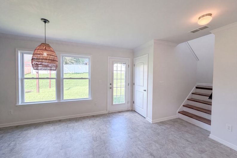 Photo 7 of 19 of 164 Altondale Dr, Statesville, NC