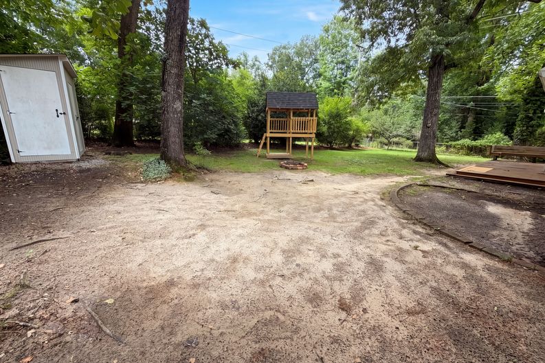 Photo 21 of 23 of 6456 Yorkshire Dr, Columbia, SC