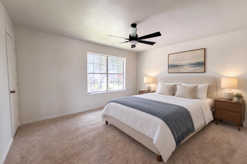 Photo 9 of 25 of 4519 S Ridgewalk Dr, Houston, TX