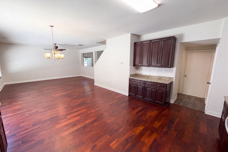 Photo 9 of 25 of 14021 Pinyon Pine Ln, Charlotte, NC