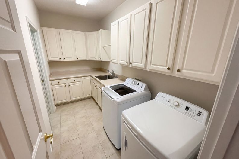 Photo 11 of 26 of 168 Maple Grove Ter, Peachtree City, GA