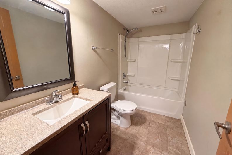Photo 14 of 18 of 6026 Xerxes Ave S, Edina, MN