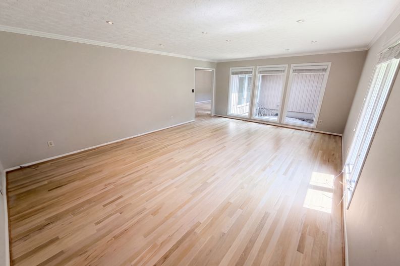 Photo 10 of 44 of 5344 Forest Springs Dr, Atlanta, GA