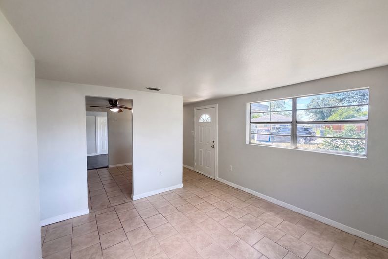Photo 9 of 17 of 2213 Bouyer St, Lake Wales, FL