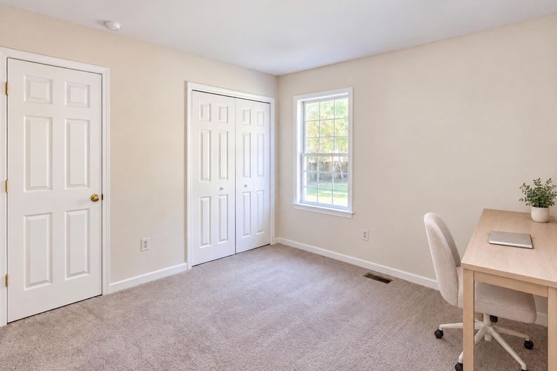 Photo 16 of 22 of 3153 Chartwood Dr, Sandston, VA