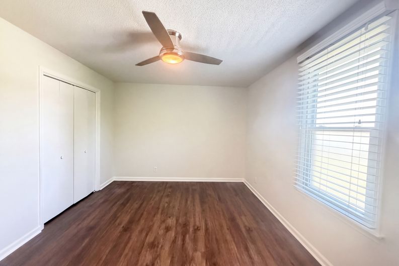 Photo 14 of 23 of 1819 Bourne Cir, Clarksville, TN
