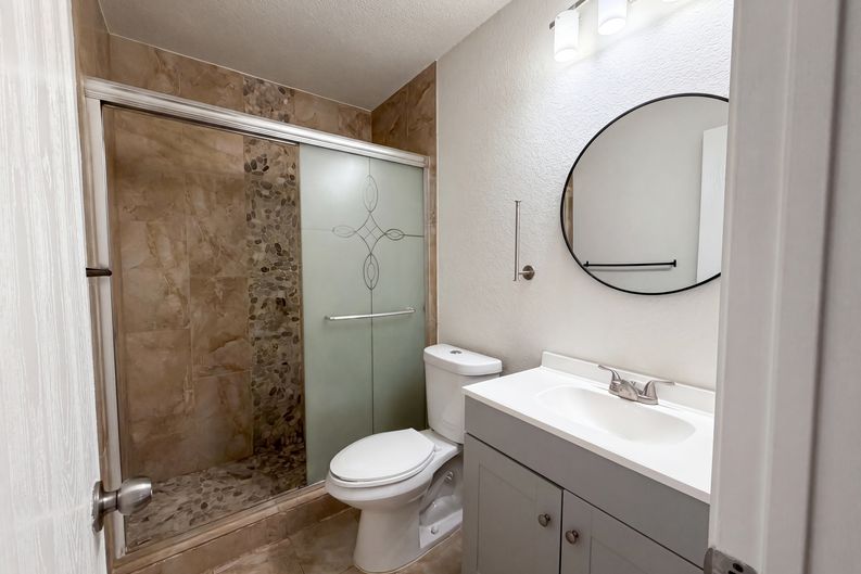 Photo 12 of 19 of 2324 Glenhaven Dr, McKinney, TX