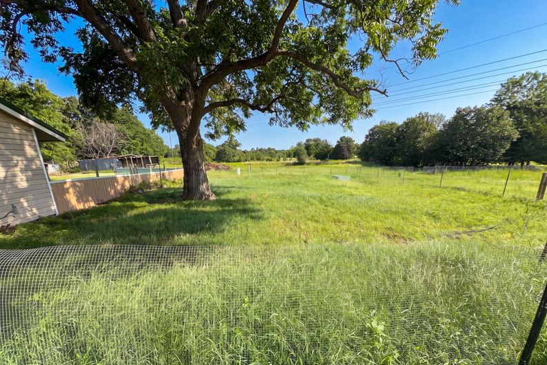 Photo 19 of 20 of 20509 E Reno Ave, Harrah, OK