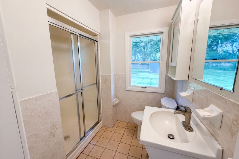 Photo 10 of 20 of 2128 Ronald Ave, White Bear Lake, MN
