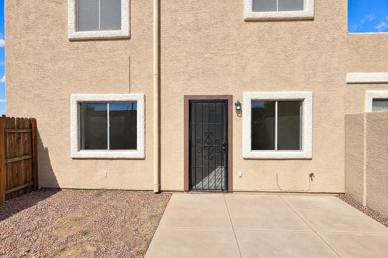 Photo 21 of 28 of 431 E Pecan Rd, Phoenix, AZ