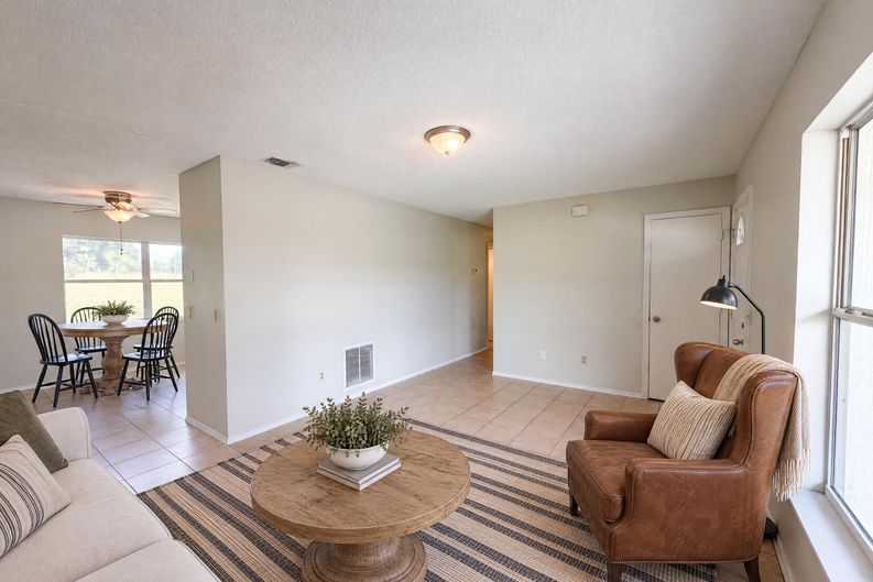 Photo 6 of 24 of 1262 Padgett Cir, Lady Lake, FL