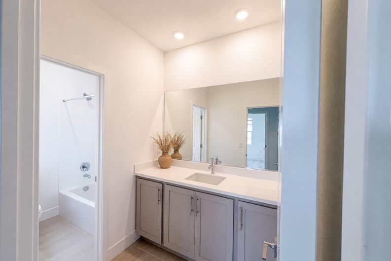 Photo 19 of 21 of 16207 Sculptor Ave, Lathrop, CA
