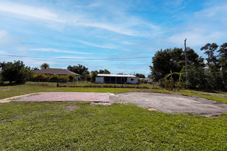 Photo 24 of 26 of 3260 Pinetree St, Port Charlotte, FL