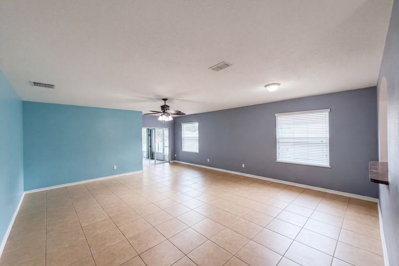 Photo 12 of 24 of 12902 Scout Ct, Grand Island, FL