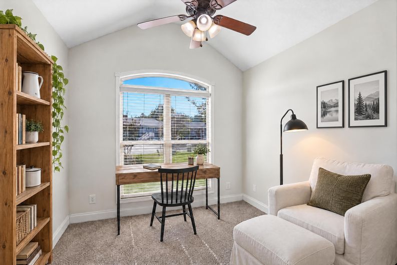 Photo 17 of 24 of 506 Leisure Lake Dr, Warner Robins, GA