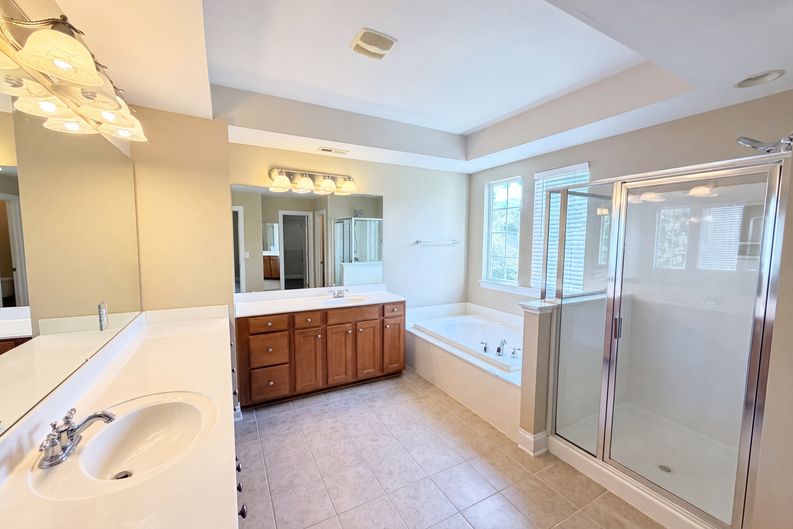 Photo 18 of 28 of 9928 Daufuskie Dr, Charlotte, NC