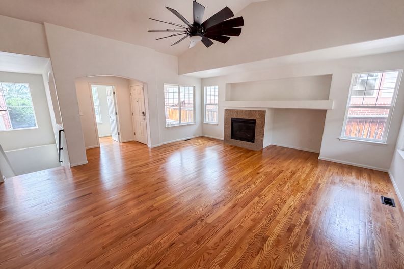 Photo 10 of 32 of 2802 S Ireland Way, Aurora, CO