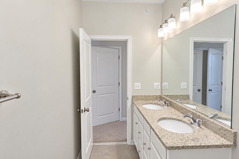 Photo 11 of 21 of 9243 Magellan Pkwy, Glen Allen, VA