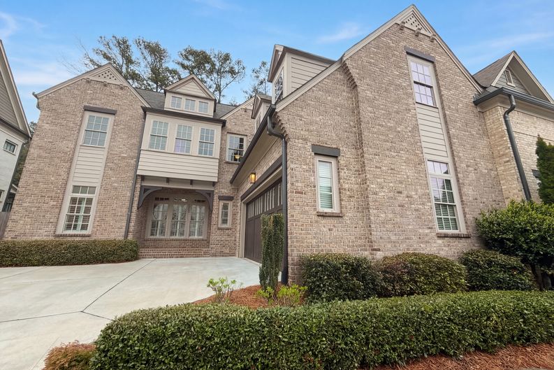 Photo 36 of 38 of 1803 Kent Ave, Dunwoody, GA