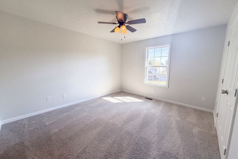 Photo 13 of 22 of 141 Thacker Dr, Portland, TN