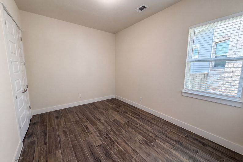 Photo 8 of 16 of 13701 Ronald W Reagan Blvd, Cedar Park, TX