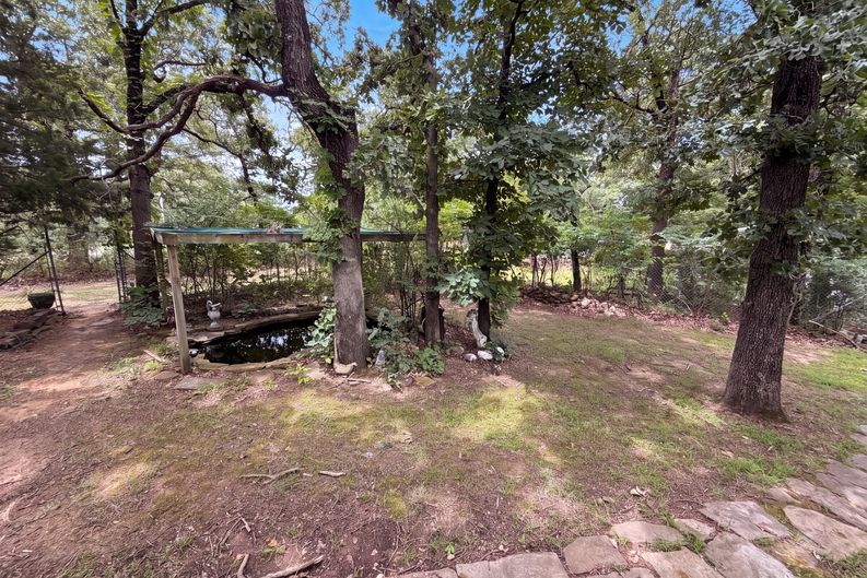 Photo 16 of 19 of 430225 E 1155 Rd, Porum, OK