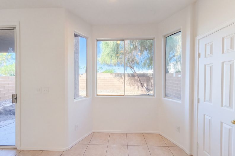 Photo 6 of 22 of 5083 Sagelyn St, Las Vegas, NV
