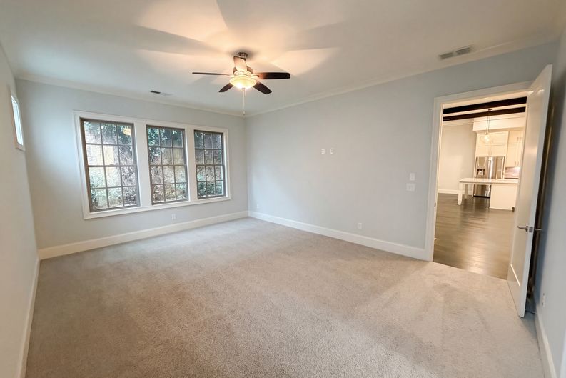 Photo 13 of 38 of 1803 Kent Ave, Dunwoody, GA