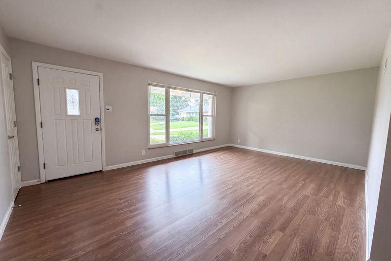 Photo 7 of 21 of 871 Wycliffe Ct, Saint Louis, MO