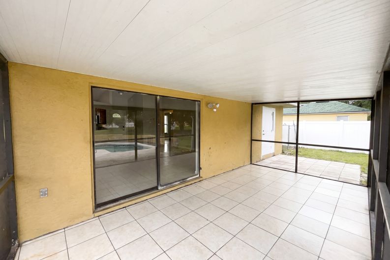 Photo 23 of 25 of 103 Dulverton Way, Kissimmee, FL