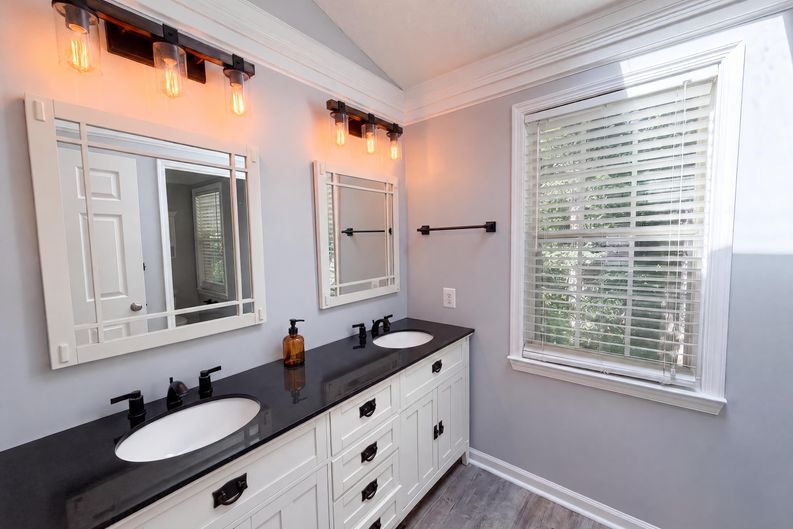 Photo 14 of 27 of 11301 Willowdale Dr, Germantown, MD