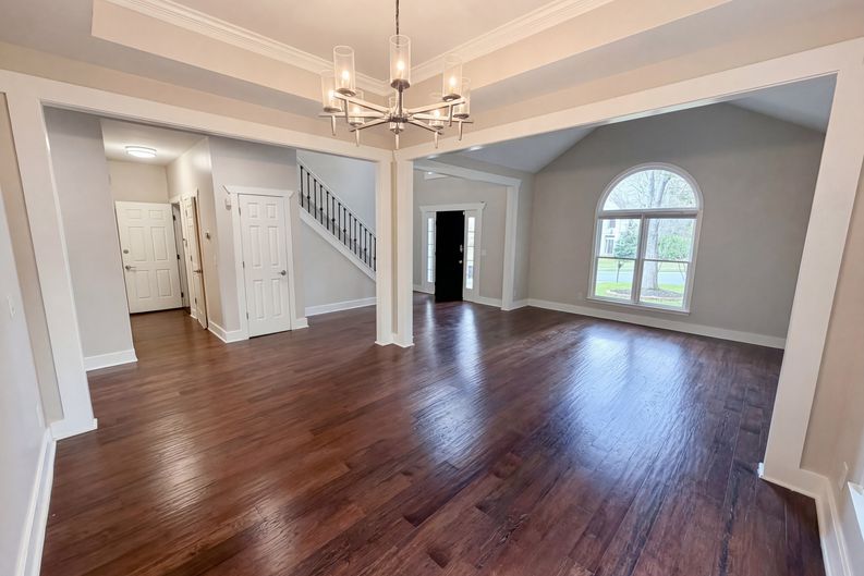 Photo 6 of 44 of 4000 Amberley Ln, Marietta, GA