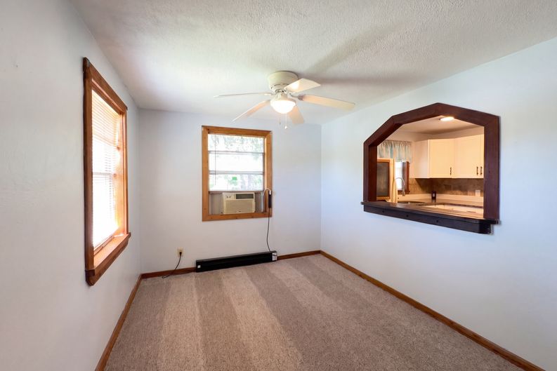 Photo 6 of 19 of 1385 Bender Ave, Daytona Beach, FL