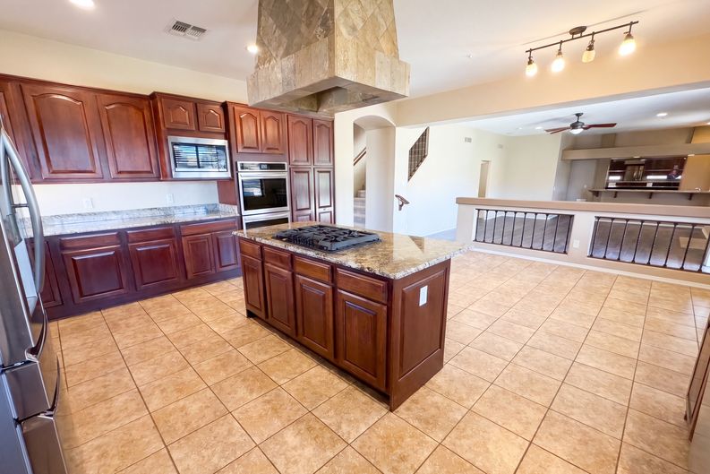 Photo 13 of 41 of 9625 W Oberlin Way, Peoria, AZ