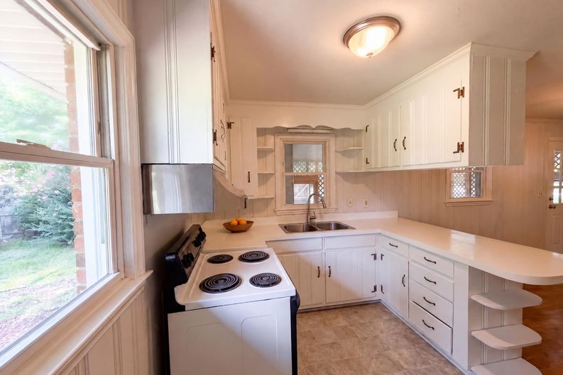Photo 9 of 16 of 5206 N Sumac Cir, Fayetteville, NC
