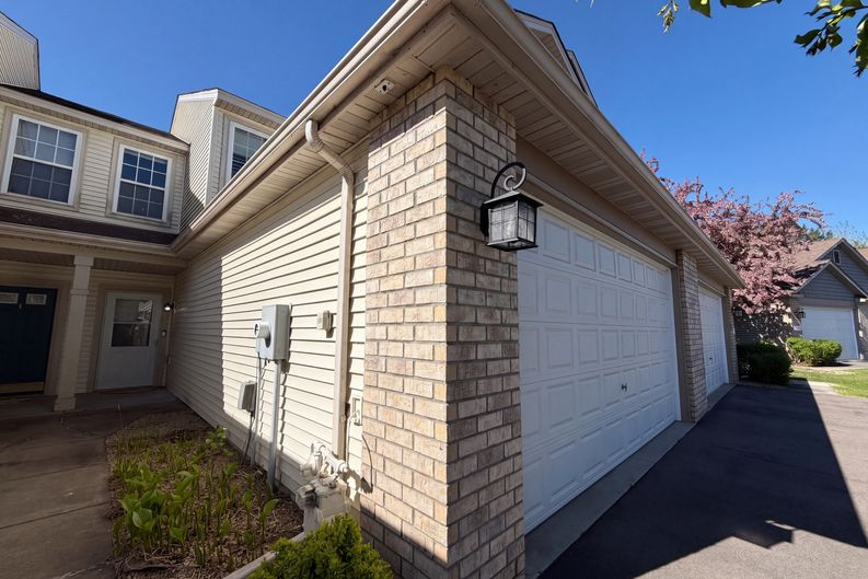 Photo 13 of 26 of 17005 78th Pl N, Maple Grove, MN