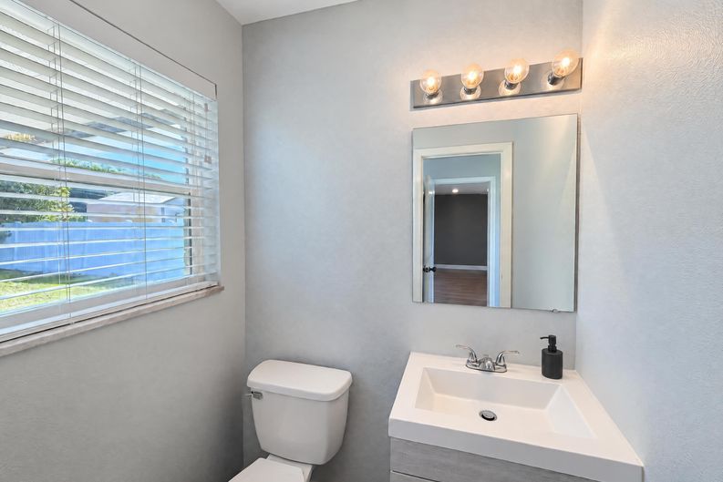 Photo 17 of 22 of 2160 De Las Flores Ave, Bartow, FL