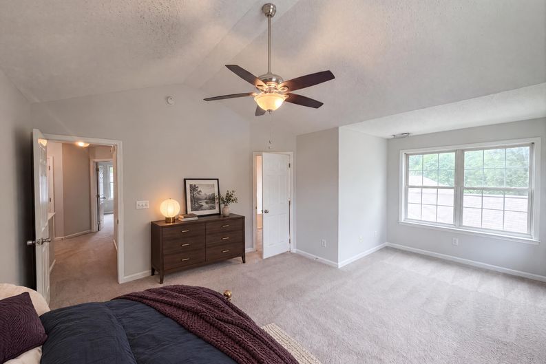 Photo 8 of 16 of 4549 Drewbridge Way, Raleigh, NC