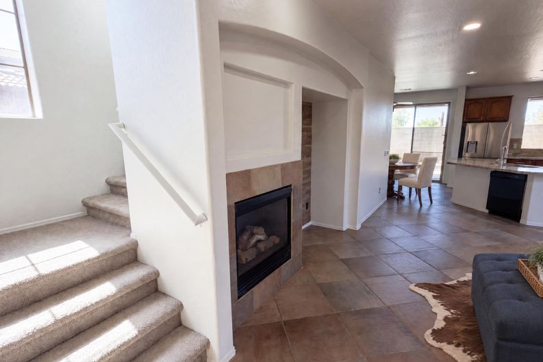 Photo 9 of 40 of 2513 W Florentine Rd, Phoenix, AZ