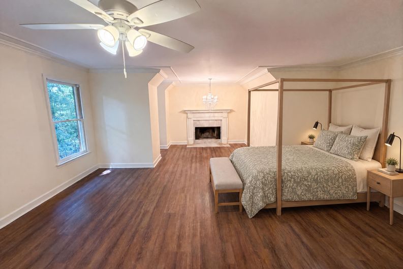 Photo 3 of 28 of 644 Laurel Wood Dr SW, Marietta, GA