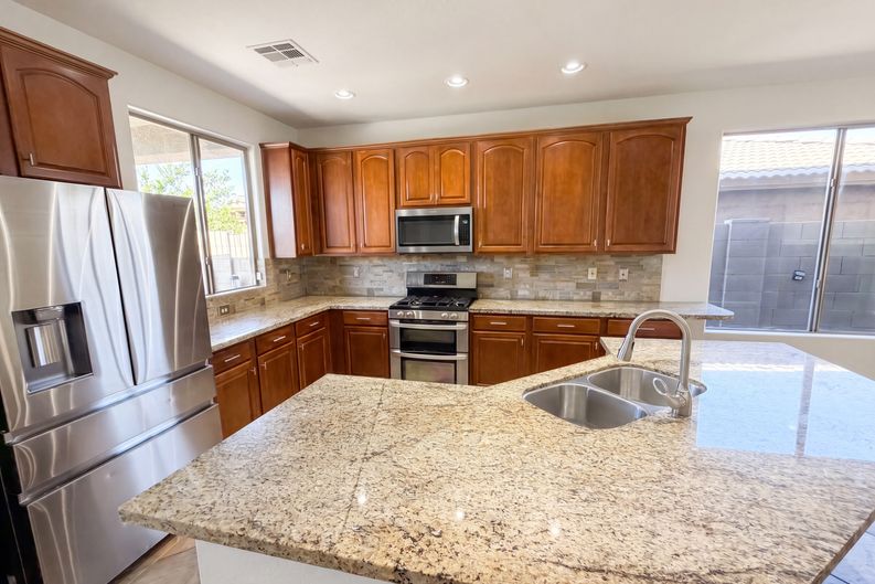 Photo 15 of 40 of 2513 W Florentine Rd, Phoenix, AZ