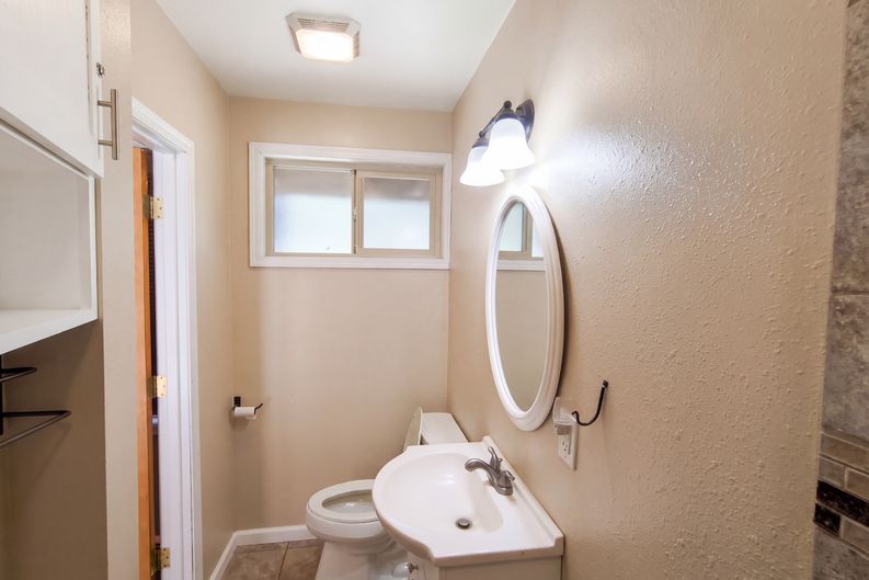 Photo 20 of 33 of 56992 Fawn Ln, Bend, OR