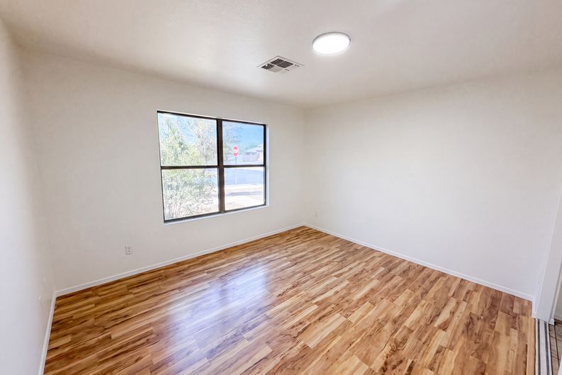 Photo 7 of 20 of 5596 W Cortaro Crossing Dr, Tucson, AZ