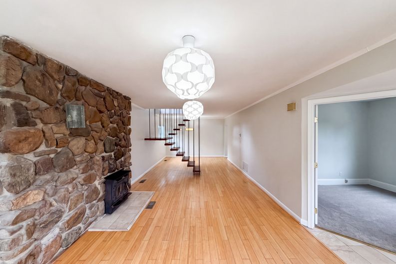 Photo 4 of 21 of 7405 Flower Ave, Takoma Park, MD