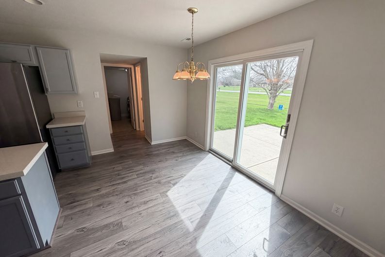 Photo 10 of 31 of 7910 Arvada Pl, Indianapolis, IN