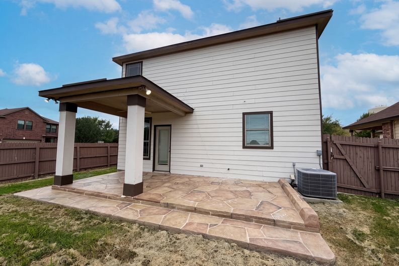 Photo 5 of 19 of 5733 Ty Lindstrom, Schertz, TX