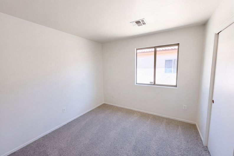 Photo 12 of 17 of 7184 S Oakbank Dr, Tucson, AZ