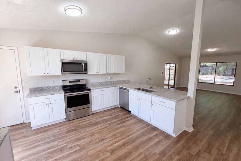 Photo 6 of 26 of 190 Pine Knoll Ct, Casselberry, FL