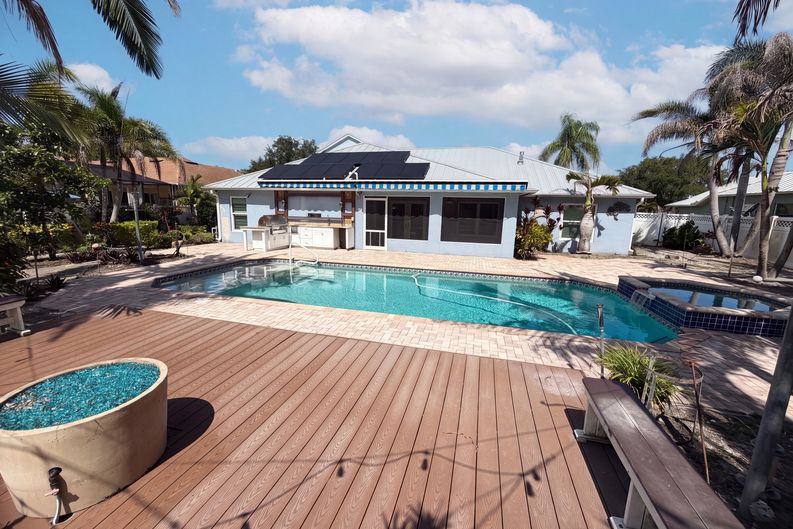 Photo 26 of 33 of 2902 Serenity Cir S, Fort Pierce, FL